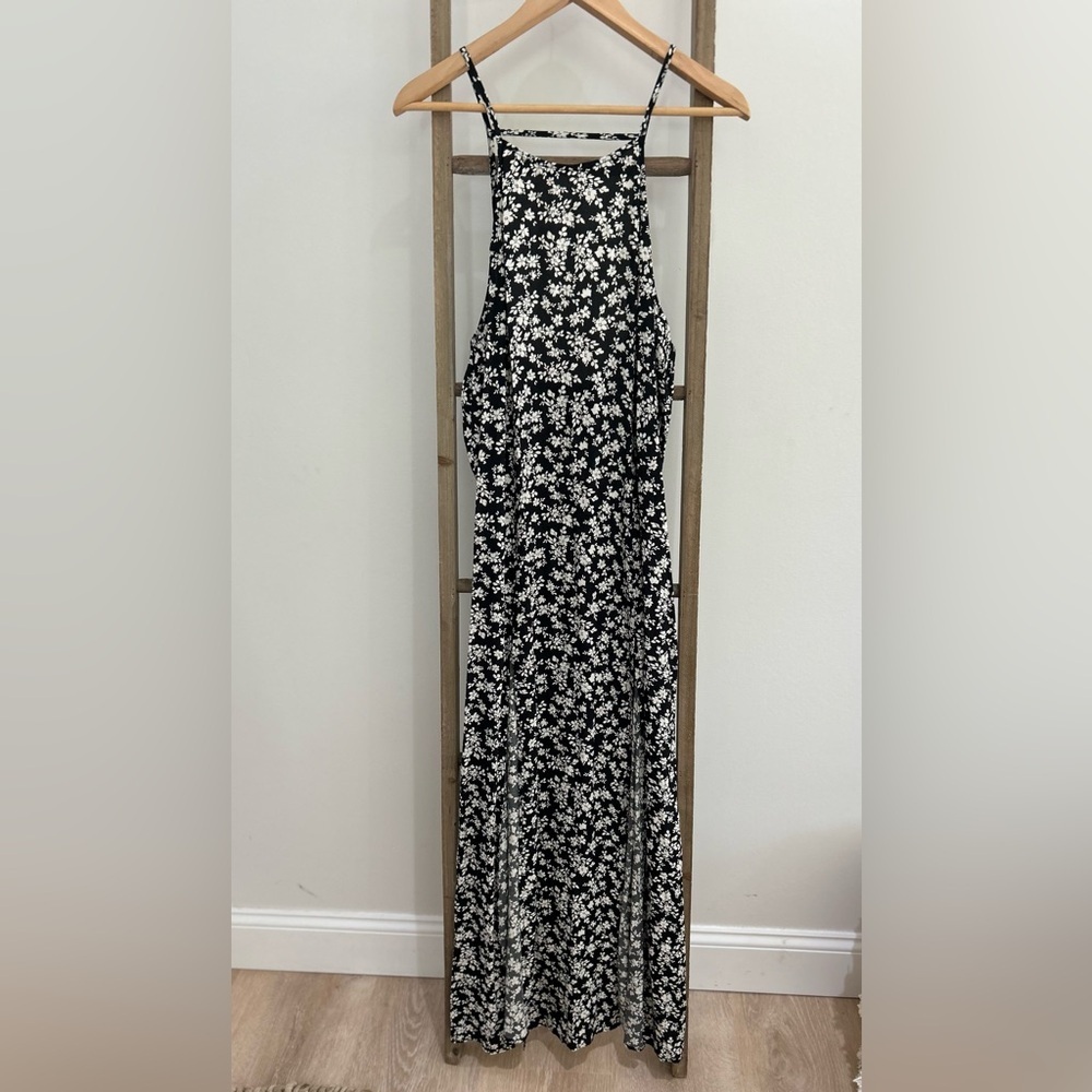 Lulus Lily Jane Black and White Floral Print Maxi Dress women’s Size Large